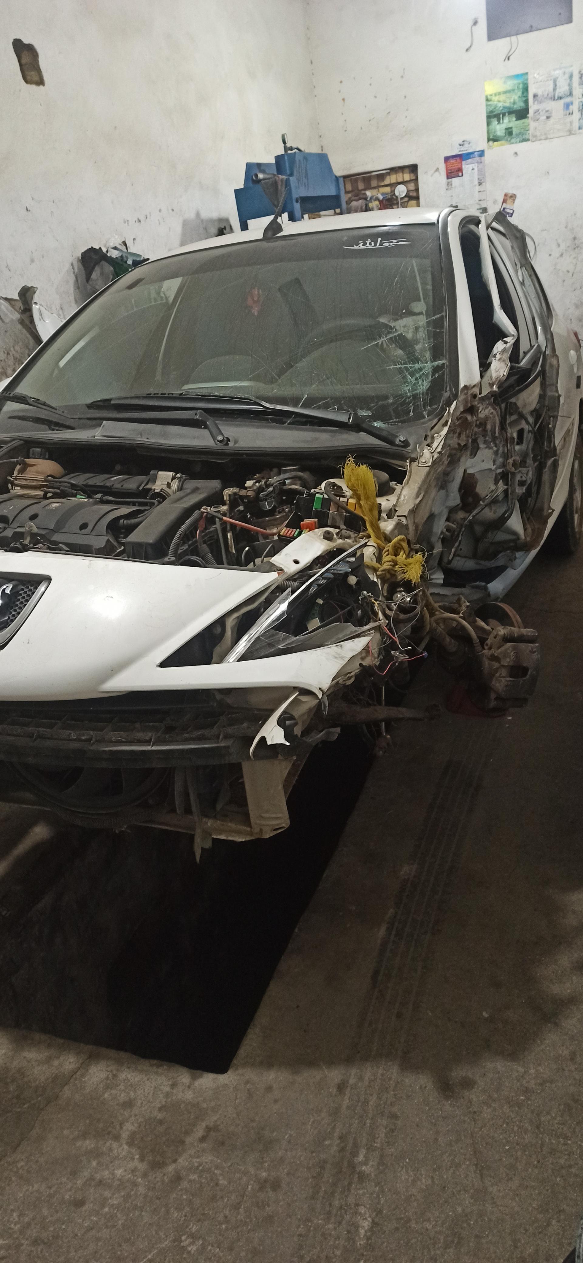 عکس جلوبندی ومیزان فرمان وحید 