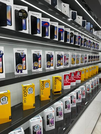 عکس فروشگاه موبایل تی تل