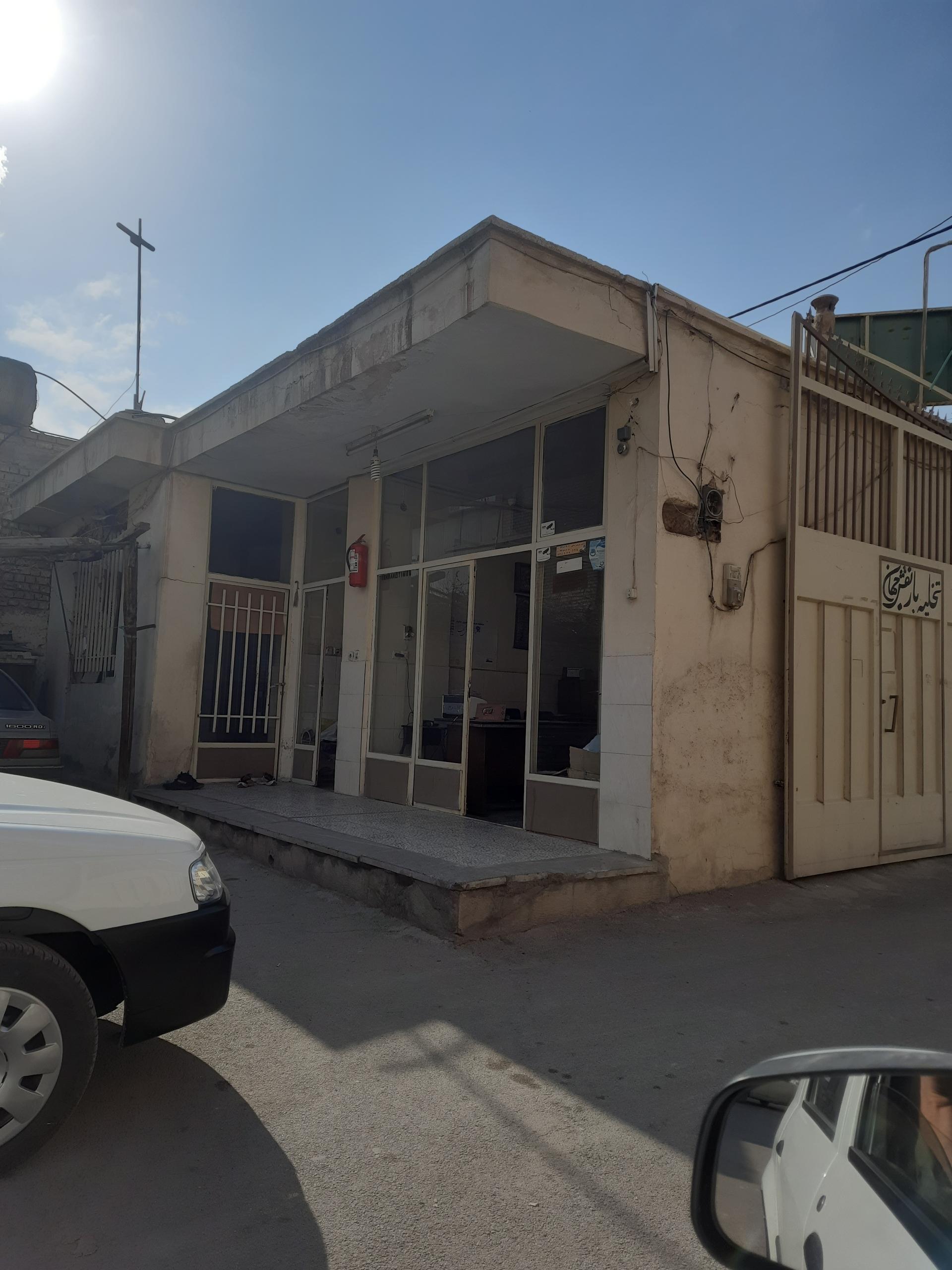 عکس باربری نقش جهان