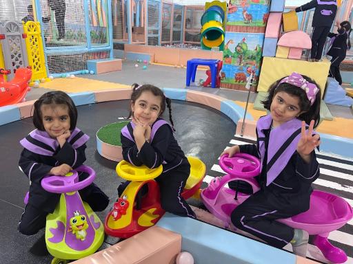 عکس کودکستان  سفید برفی 