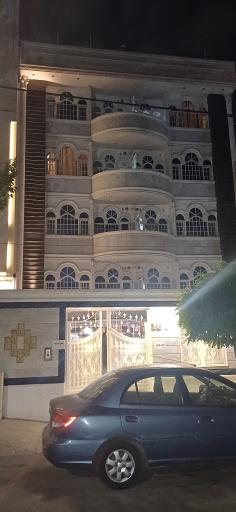 عکس زائر سرای پتروشیمی