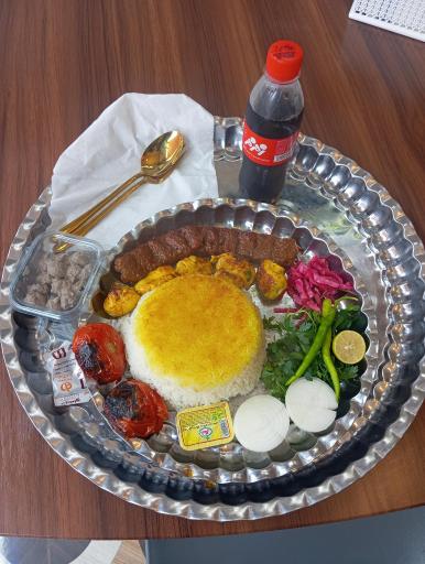 عکس غذاخوری و کبابی دوستان