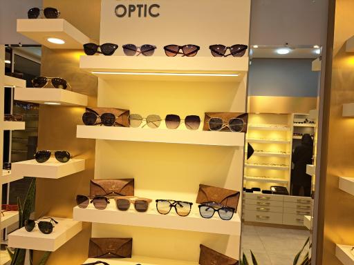 عکس کلینیک بینایی سنجی و عینک بینانو