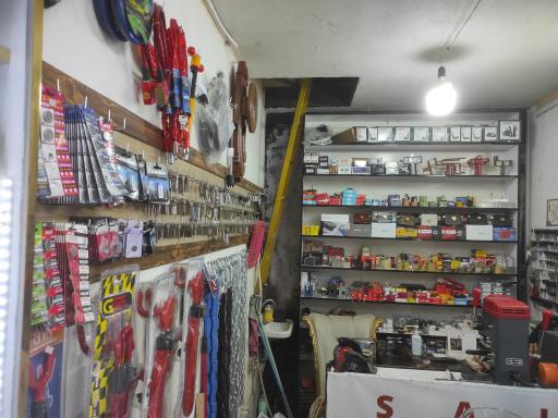 عکس قفل و کلید مهندس سالار