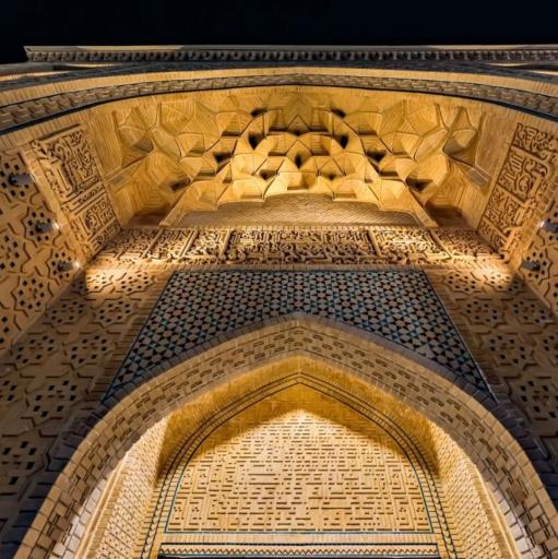 عکس ایوان قبله (ولیعصر)