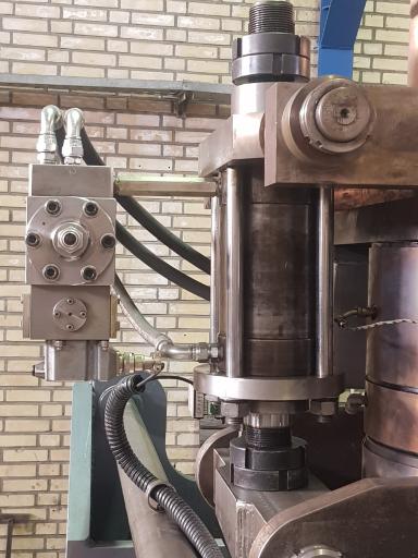 عکس کارگاه ماشین سازی مرادی