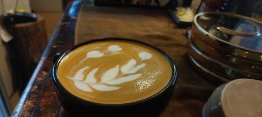 عکس کافه گودو 