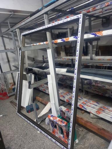 عکس درب و پنجره سازی عین اله جانی نژاد