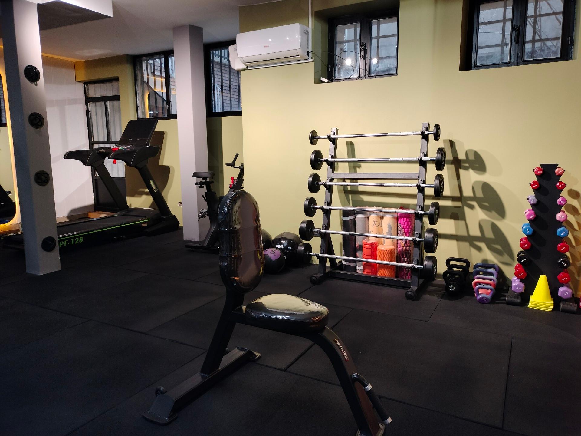 عکس باشگاه ورزشی، مرکز تندرستی و حرکات اصلاحی ویرا