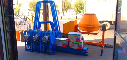 عکس بالابر و بتونیر ساختمانی مولویان