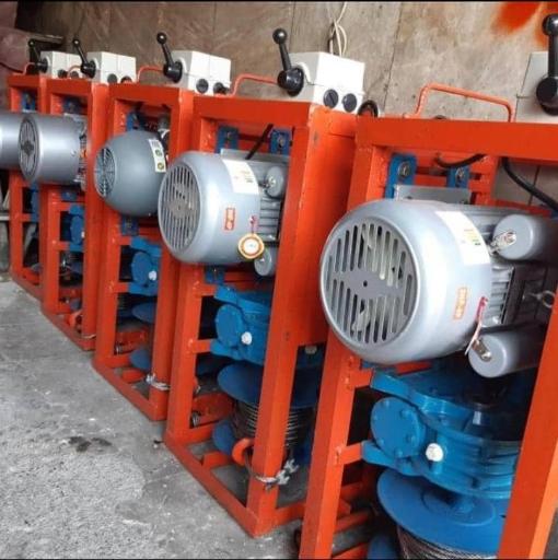 عکس بالابر و بتونیر ساختمانی مولویان