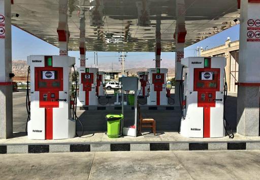 عکس پمپ بنزین فدک