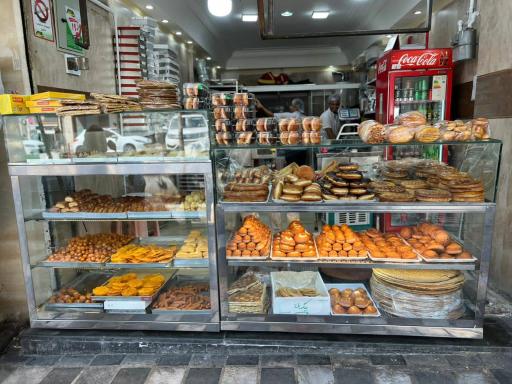 عکس کلوچه و شیرینی فومن