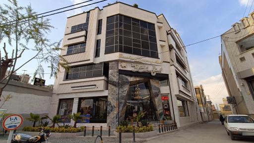 عکس مرکز خرید رزباد ۲