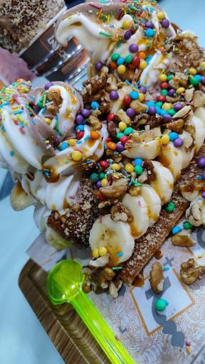 عکس کافه بستنی چیمنی وزرا