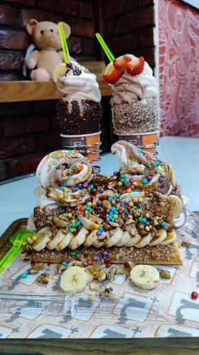 عکس کافه بستنی چیمنی وزرا