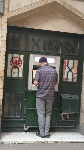 عکس خودپرداز بانک ملی 
