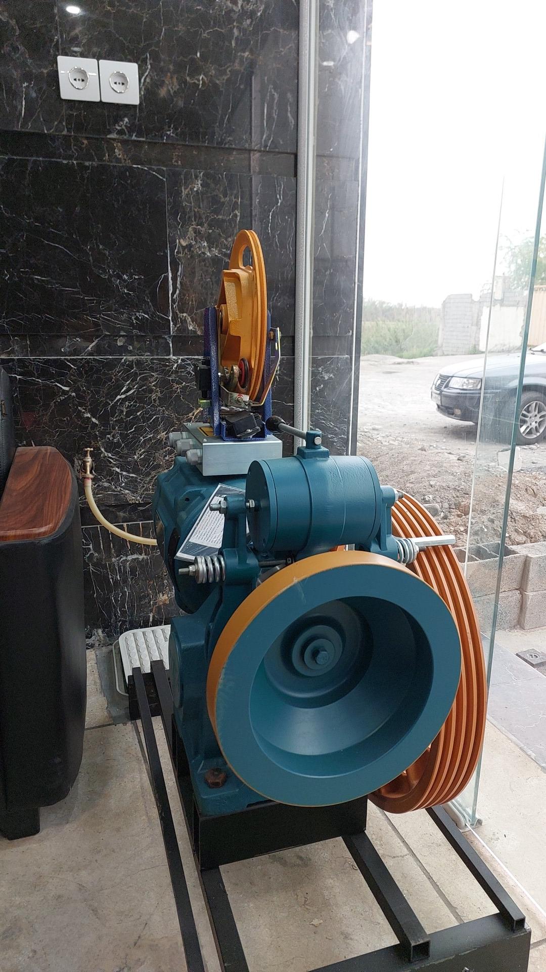 عکس آسانسور سلطانی 