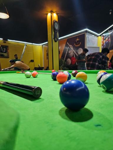 عکس کافه بیلیارد دیاکو