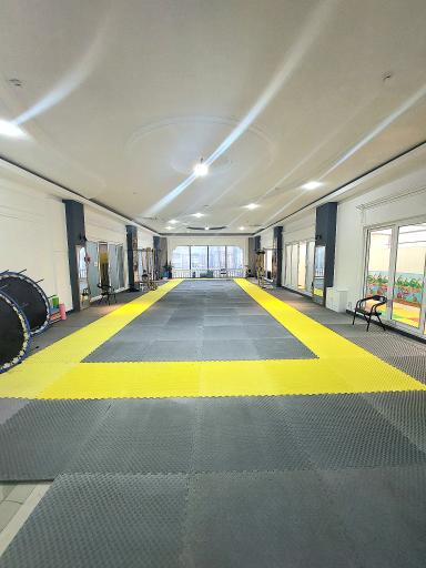 عکس مرکز تندرستی و حرکات اصلاحی رامو