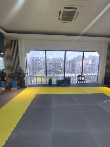 عکس مرکز تندرستی و حرکات اصلاحی رامو