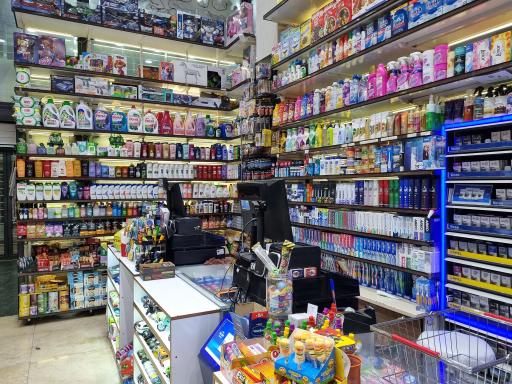 عکس هایپر مارکت الماس زعفرانیه