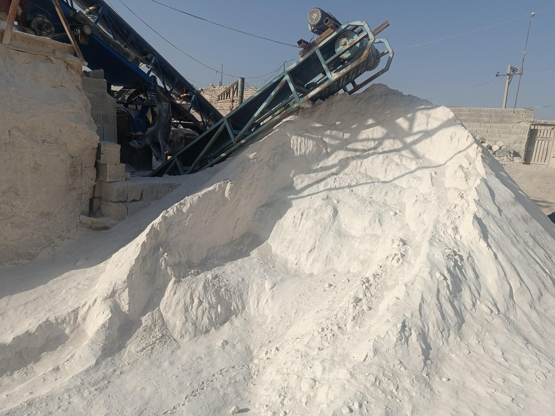 عکس سنگ کوبی و بلوک زنی نما ساداتیان