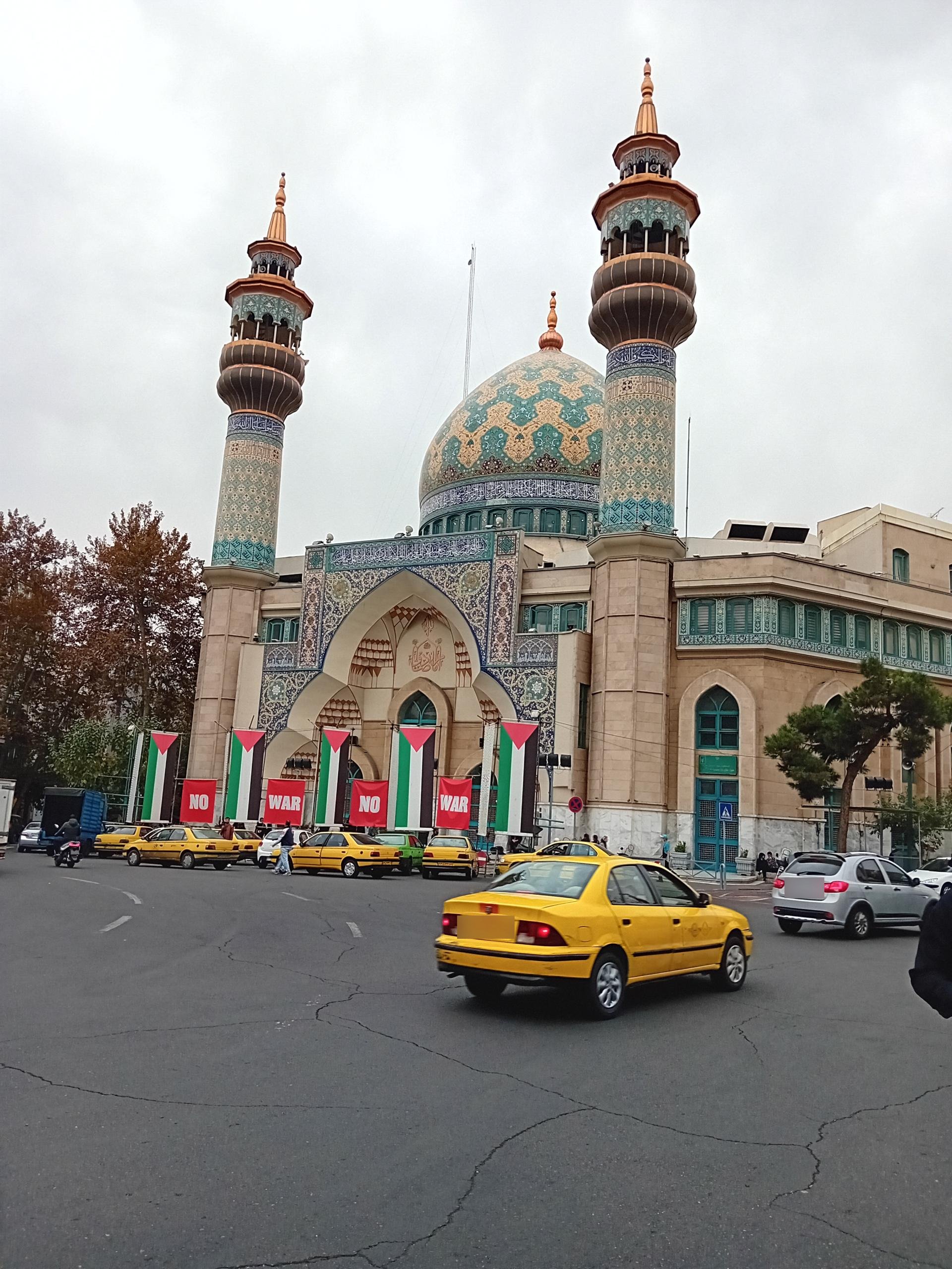 عکس سالن کوثر مسجد امام صادق (ع)