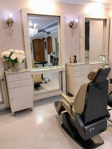 عکس سالن زیبایی عروس گلشن