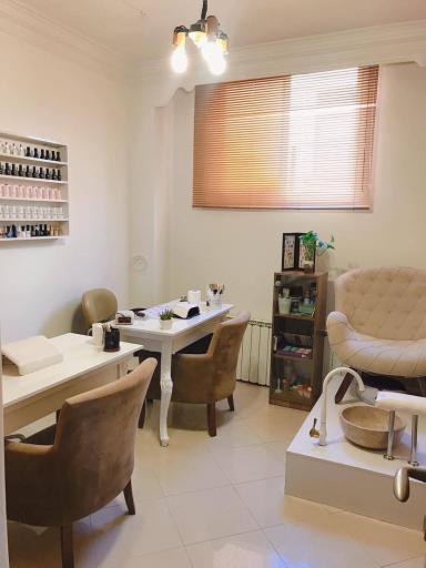 عکس سالن زیبایی عروس گلشن