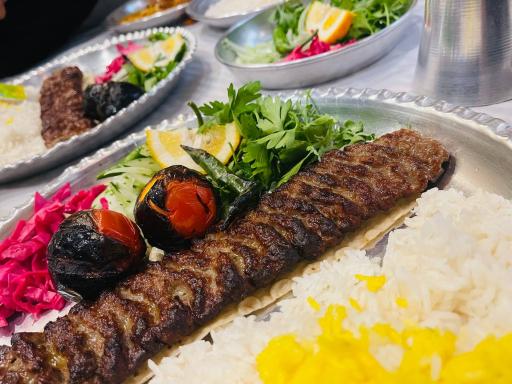 عکس رستوران سنتی خاتون