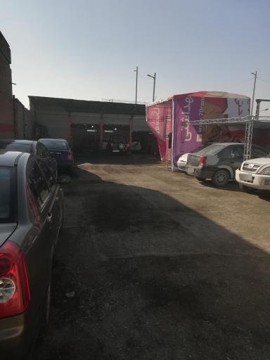 عکس تعمیرگاه تخصصی mvm تهرانسر