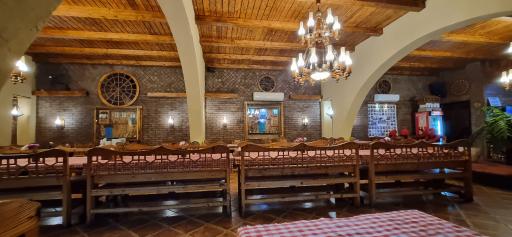 عکس رستوران سنتی چاشت