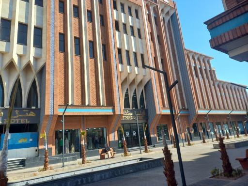 عکس مجتمع تجاری اقامتی فینا سنتر