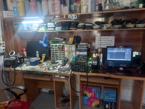 عکس موبایل فروشی و تعمیرات موبایل بهزاد مرادپور