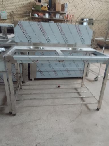 عکس تولید کننده تجهیزات آشپزخانه صنعتی استیل فرشاد 