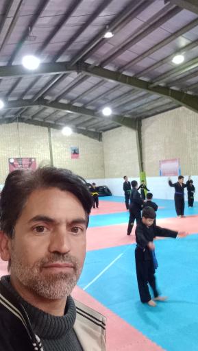 عکس آکادمی تخصصی دفاع شخصی فاتحان استاد محسن عابدی 