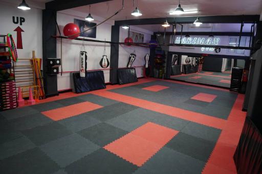 عکس باشگاه ورزشی نریمان 