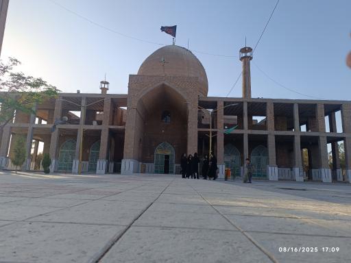 عکس امامزاده سید غریب