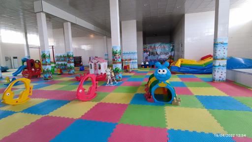 عکس خانه بازی سرپوشیده