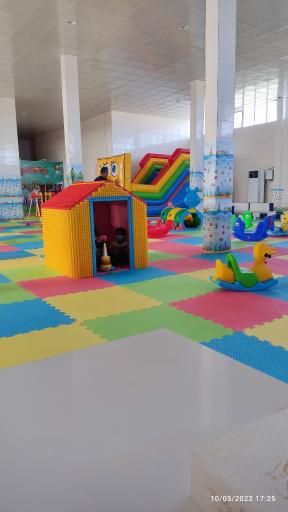 عکس خانه بازی سرپوشیده