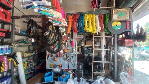 عکس فروشگاه رنگ و ابزار ترکاشوند