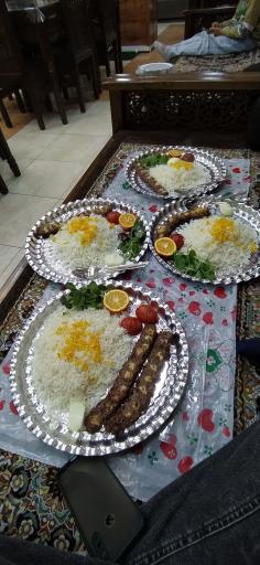 عکس رستوران شاه نشین