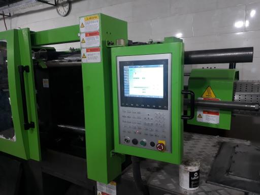 عکس تعمیرات دستگاه تزریق پلاستیک