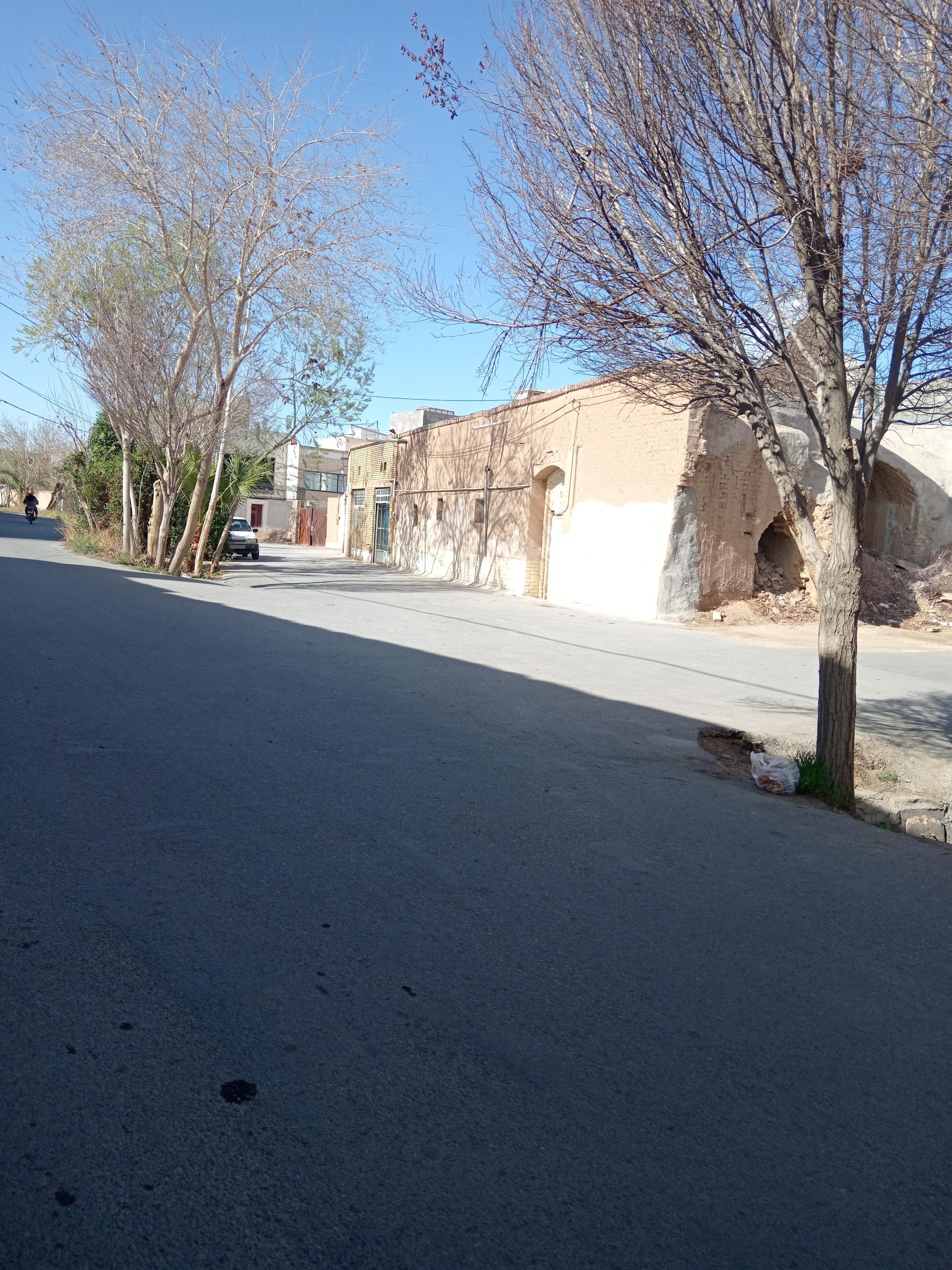 عکس نان خشک پزی