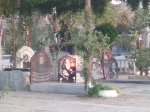 ارامستان صالح اباد