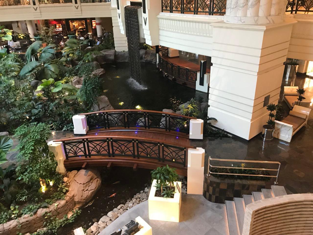 عکس رستوران لوتوس