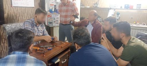 عکس تعمیر مرکزی جک پارکینگ تعمیر کرکره برقی