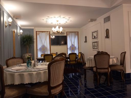 عکس کافه رستوران عمارت آویژه