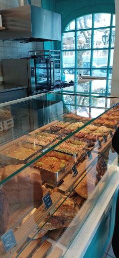 عکس نان و شیرینی تیفانی